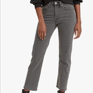 Grey wash LEVI’S wedgie straight